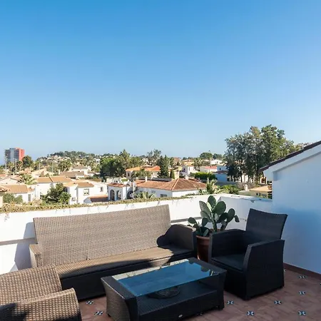 Al Khalif Atico Penthouse Apartmán *